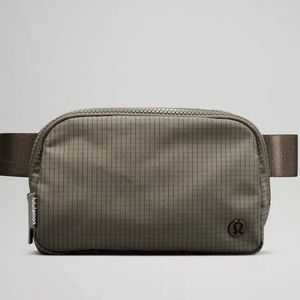 Lululemon belt bag